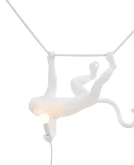 Vnútorné dekoratívne svietidlá SELETTI LED závesné svietidlo Monkey Lamp biela hojdajúce