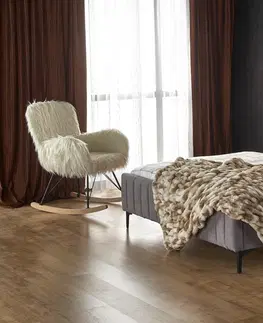 Postele HALMAR Francesca 160 čalúnená manželská posteľ s roštom svetlosivá