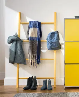 Bookcases & Standing Shelves Drevený rebrík s háčikom, žltý