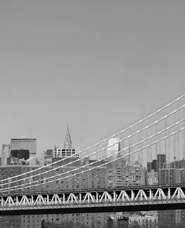 Čiernobiele tapety Fototapeta čiernobiele mrakodrapy v New Yorku
