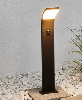 Osvetlenie príjazdovej cesty s čidlom Lucande Timm – chodníkové LED svietidlo s detektorom 60 cm