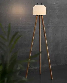 Vonkajšie osvetlenie terasy Nordlux LED stojacia lampa Kettle Tripod drevo, tienidlo 22cm