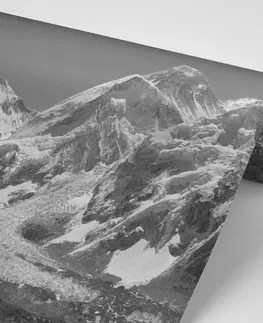 Čiernobiele tapety Fototapeta čiernobiele zasnežené pohorie