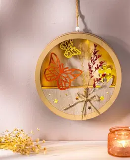 Drobné dekorácie a doplnky Závesná LED dekorácia Motýle na lúke