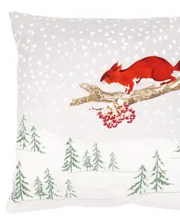 Vankúše Vankúš s výplňou, zamat. Vianočný motív, zasnežená krajina s veveričkou. 45x45 cm.