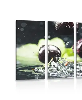 Obrazy jedlá a nápoje 5-dielny obraz zrelé čerešne vo vode