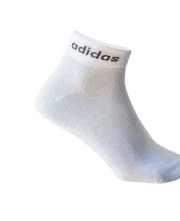 bedminton Športové ponožky stredne vysoké 3 páry čierne, biele a sivé (tenké)