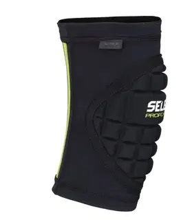 Futbalové chrániče a bandáže Chránič na kolená Select Compression knee support handball 6251W čierna