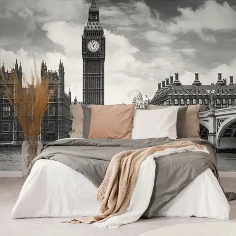 Samolepiace tapety Samolepiaca fototapeta Big Ben v Londýne v čiernobielom