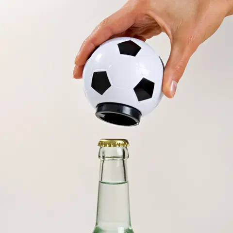 Pomocníci do kuchyne Otvárač fliaš "Futbalová lopta"