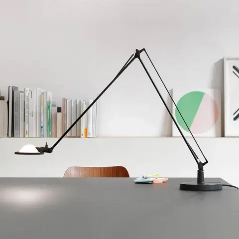Stolové lampy na písací stôl Luceplan Luceplan Berenice stolná lampa 15 cm, čierno-biela