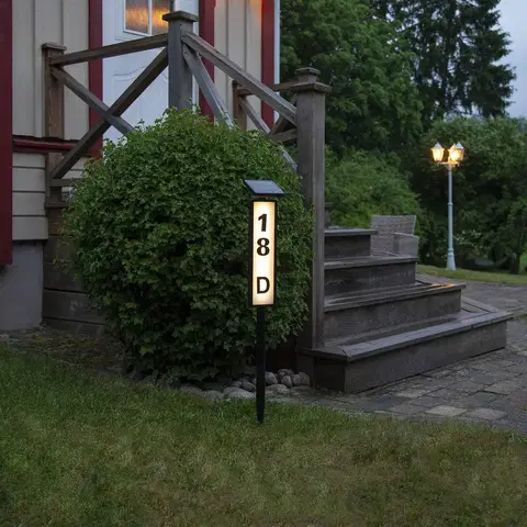 Osvetlenie príjazdovej cesty STAR TRADING Solárne chodníkové LED Pathy zobrazenie čísla domu