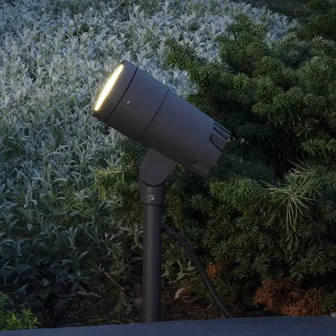 Vonkajšie svietidlo s bodcom do zeme Konstsmide LED reflektor so zemným hrotom Andria 230 V, 9 W