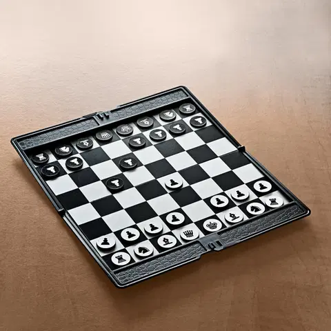 Drobné dekorácie a doplnky Magnetické šachy