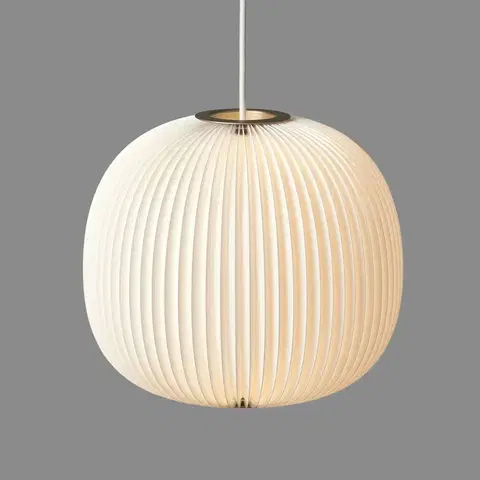 Závesné svietidlá LE KLINT LE KLINT Lamella 3 – dizajnová závesná lampa zlatá