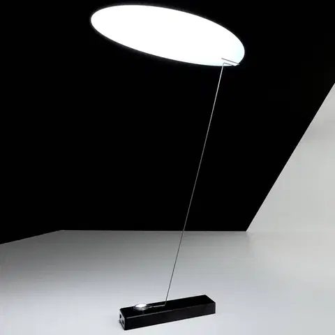 Stolové lampy Ingo Maurer Ingo Maurer Koyoo – LED dizajnérska stolná lampa