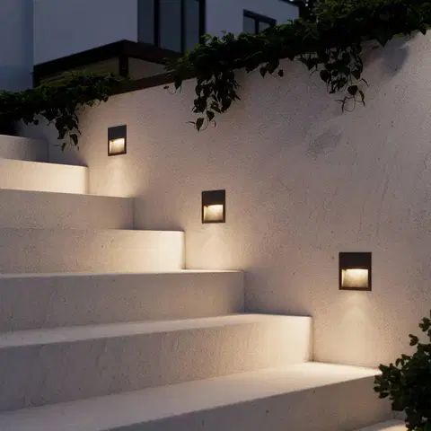 Vonkajšie zapustené svietidlá Lucande Štvorcové LED zapustené nástenné svietidlo Loya