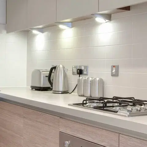 Osvetlenie kuchynskej linky NOWA GmbH Sada troch LED na zabudovanie zospodu Karla