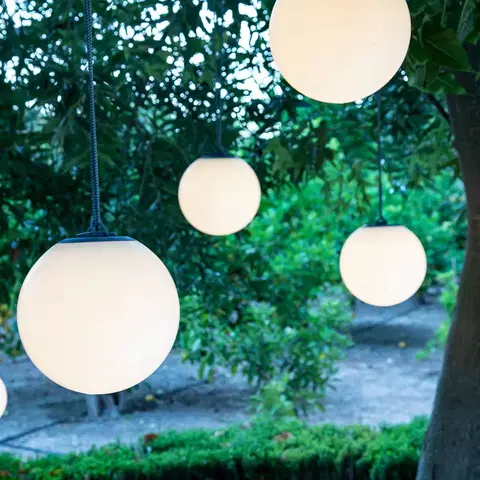Vonkajšie dekoratívne svietidlá Newgarden Dekoratívne svetlo Newgarden Norai LED s dobíjacou batériou, sivé