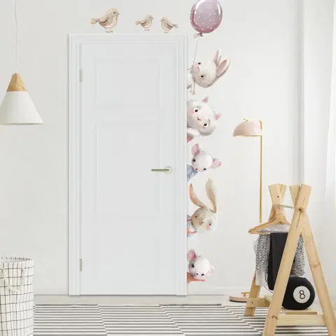 Nálepky na stenu Nálepky na steny do detskej izby - Akvarelové zvieratká okolo dverí