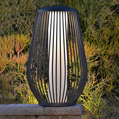 Solárne lampy Les Jardins Solárna LED lucerna Mandaley so snímačom, sivá