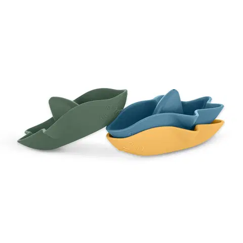 Hračky do vody PETITE&MARS - Hračky silikónové do kúpeľa Sharks 6m+
