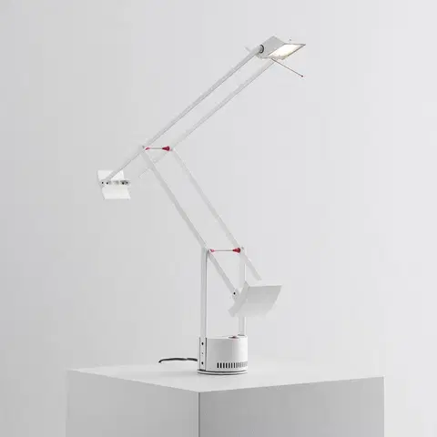 Stolové lampy Artemide Artemide Tizio dizajnová stolová LED lampa, biela