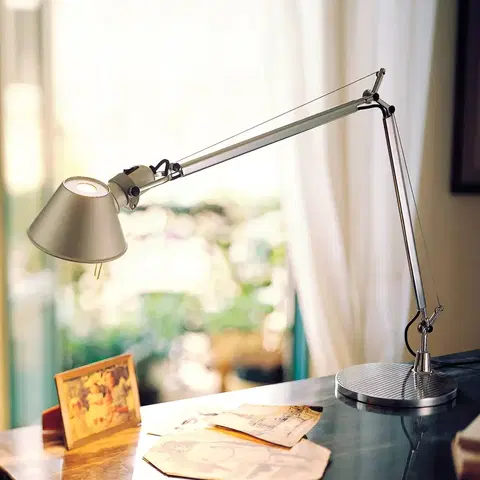 Stolové lampy na písací stôl Artemide LED lampa na písací stôl Artemide Tolomeo stmievač