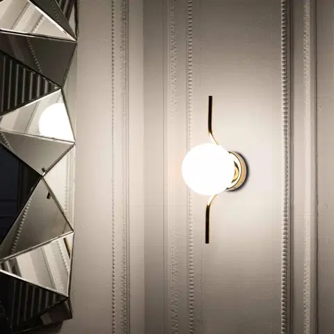 Nástenné svietidlá FARO BARCELONA Nástenné LED svietidlo Le Vita s opálovým sklom
