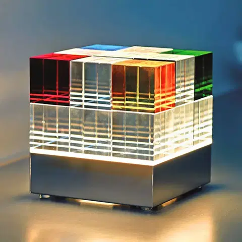 Stolové lampy TECNOLUMEN TECNOLUMEN Cubelight stolová LED lampa, farebná