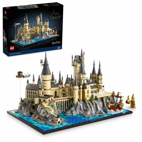 Hračky LEGO Harry Potter LEGO - Rokfortský hrad a okolie