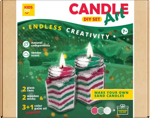 Kreatívne a výtvarné hračky FAR FAR LAND - Set na výrobu sviečok Červená, zelená, biela + 1 farba prekvapenie