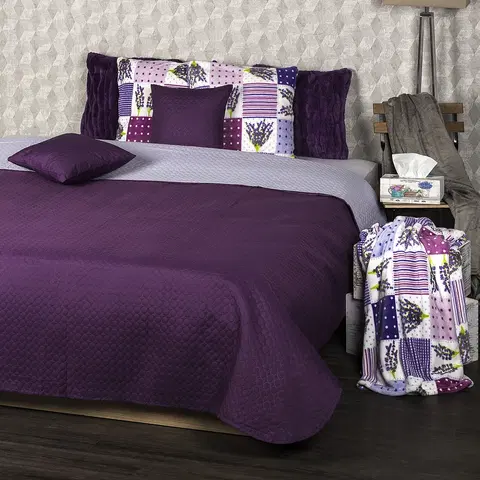 Prikrývky na spanie 4Home Prehoz na posteľ Doubleface fialová/svetlofialová , 220 x 240 cm, 2x 40 x 40 cm